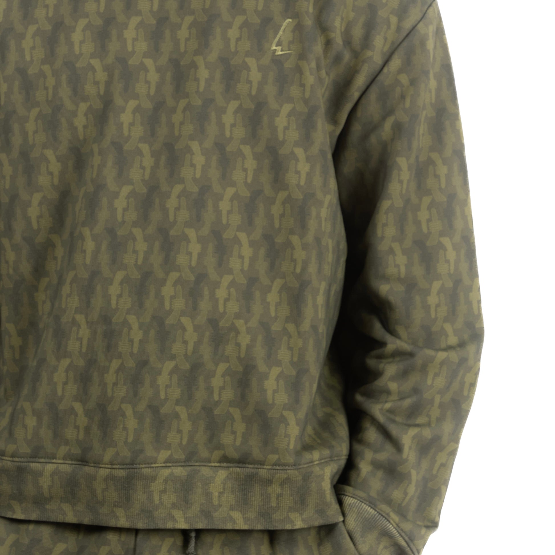 lucewear: homme portant un sweatshirt imprimé mixte kaki